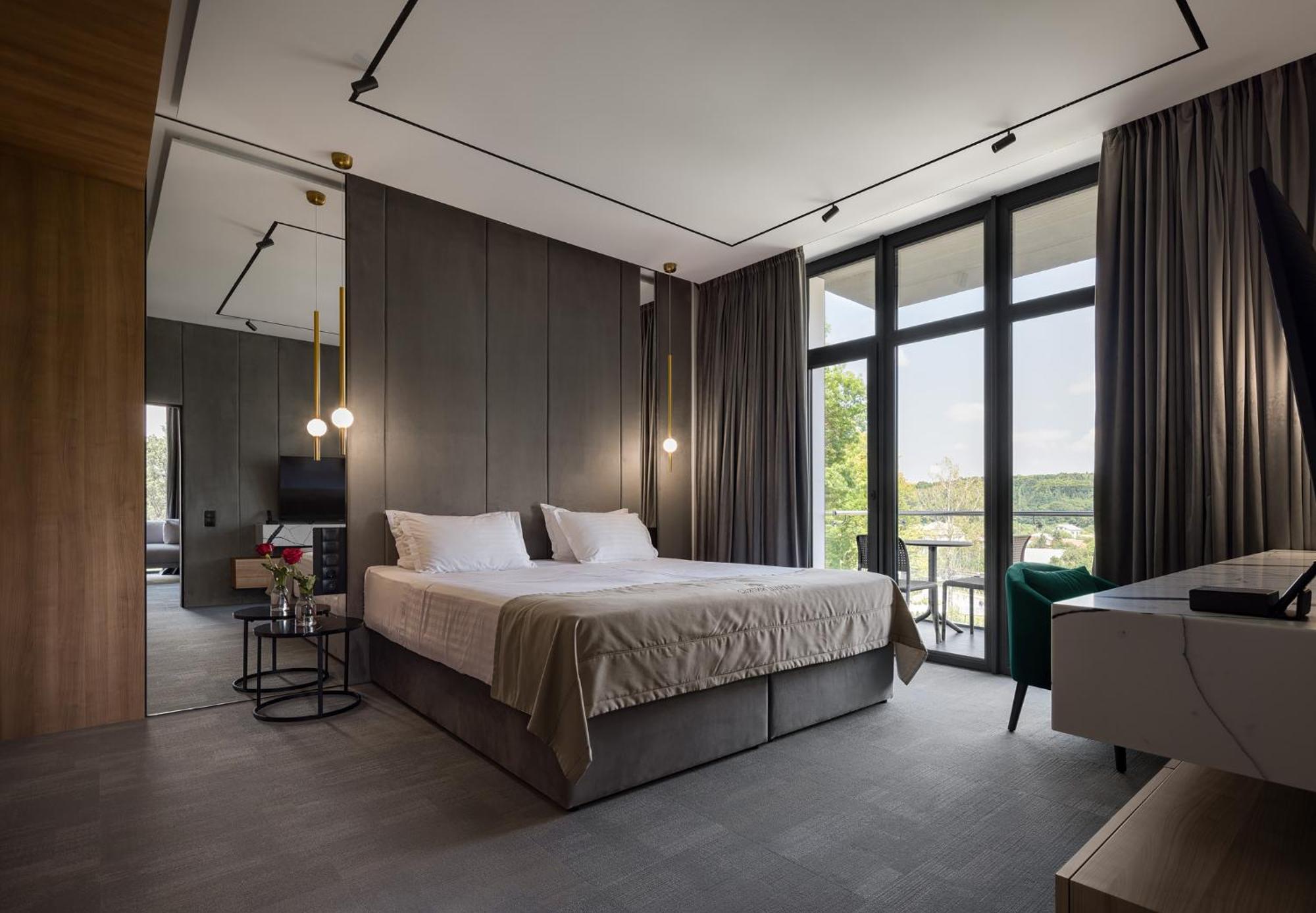 Святий Шарбель Otel Morshyn Dış mekan fotoğraf